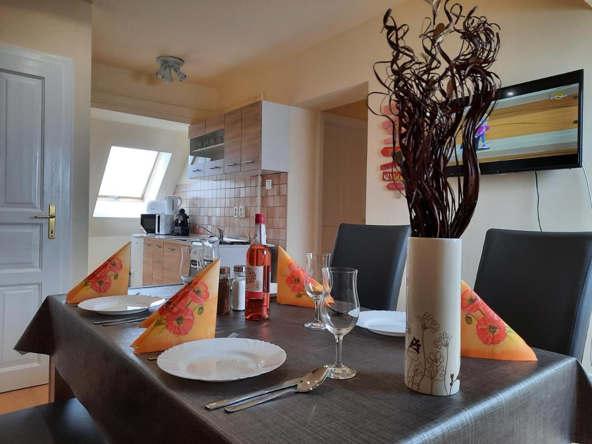 Apartment Harmonia Vendeghaz *