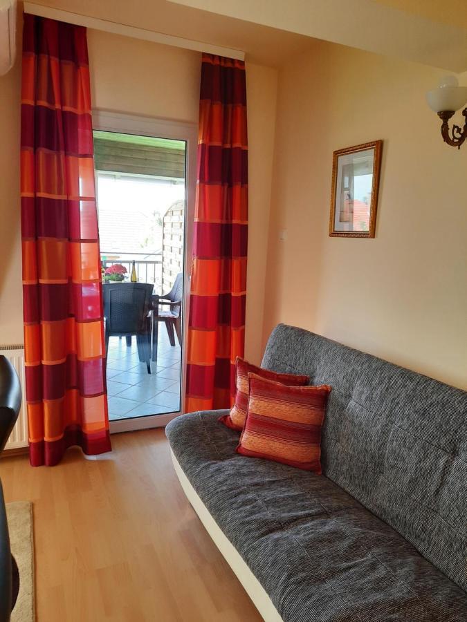 Harmonia Vendeghaz Apartment
