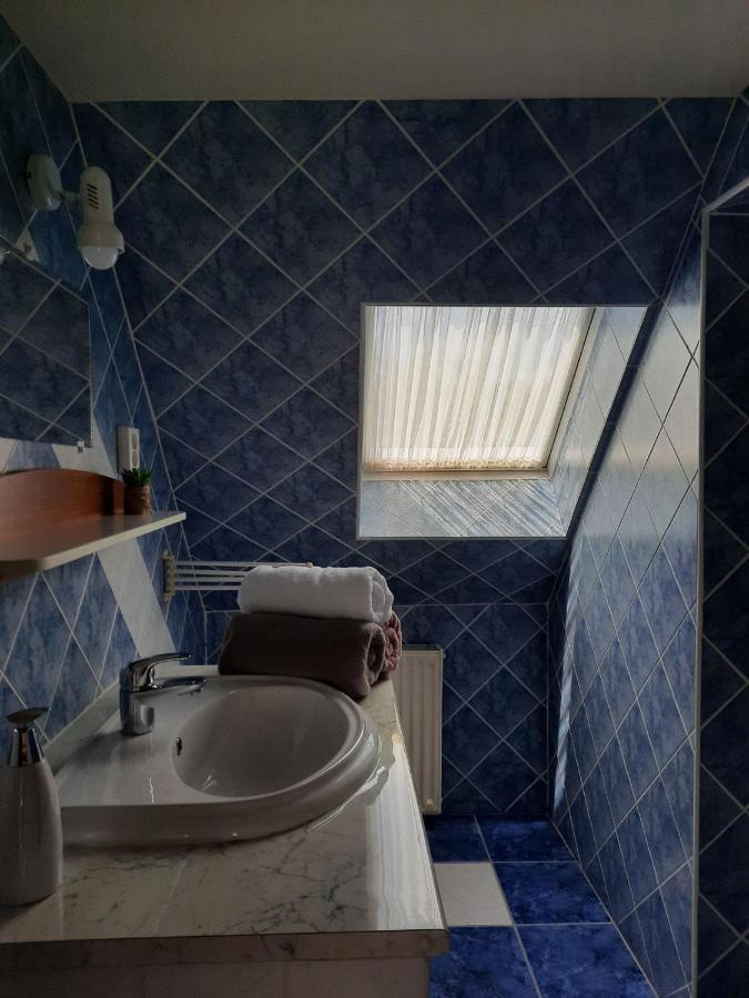 Harmonia Vendeghaz Apartment *
