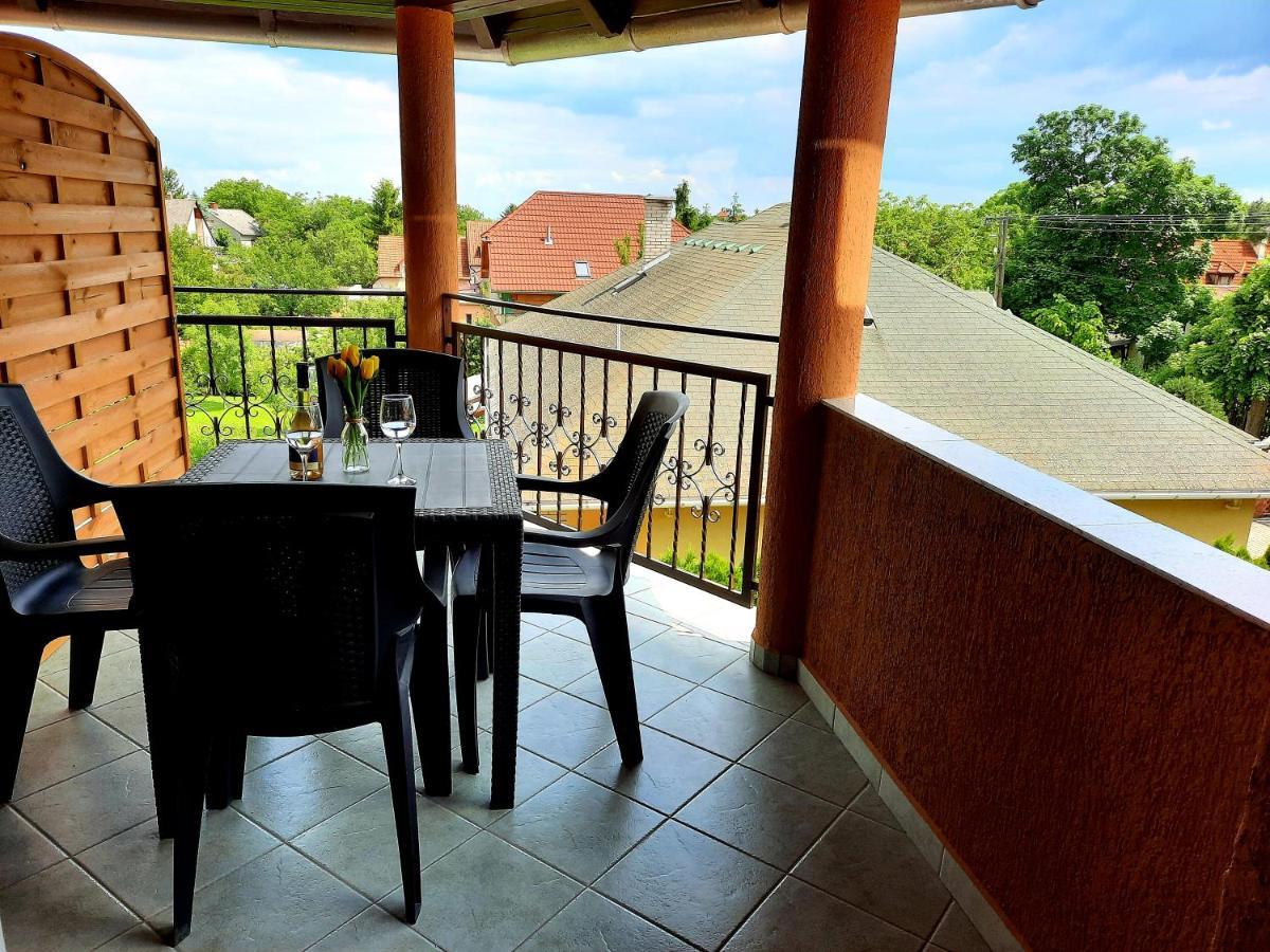 Harmonia Vendeghaz Apartment *